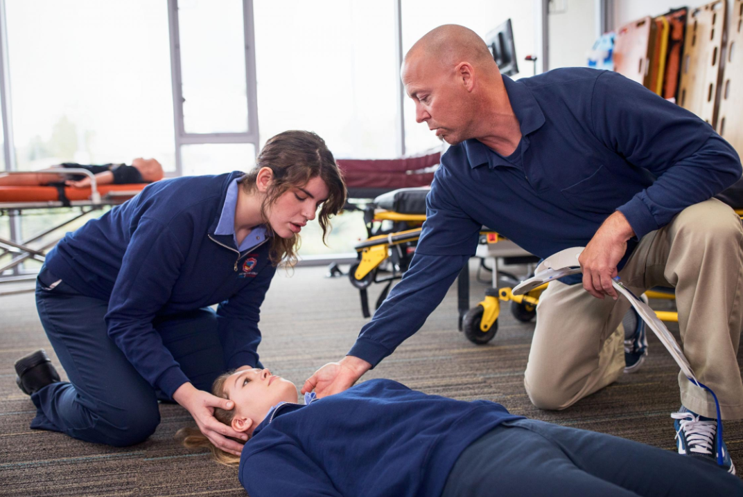 AMR San Diego and Miramar College Celebrate First All-Women EMT Graduates from EWYL Program