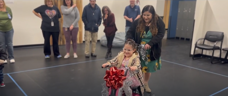 AMR Pueblo and Nonprofit Donate Bike to Young Cerebral Palsy Patient